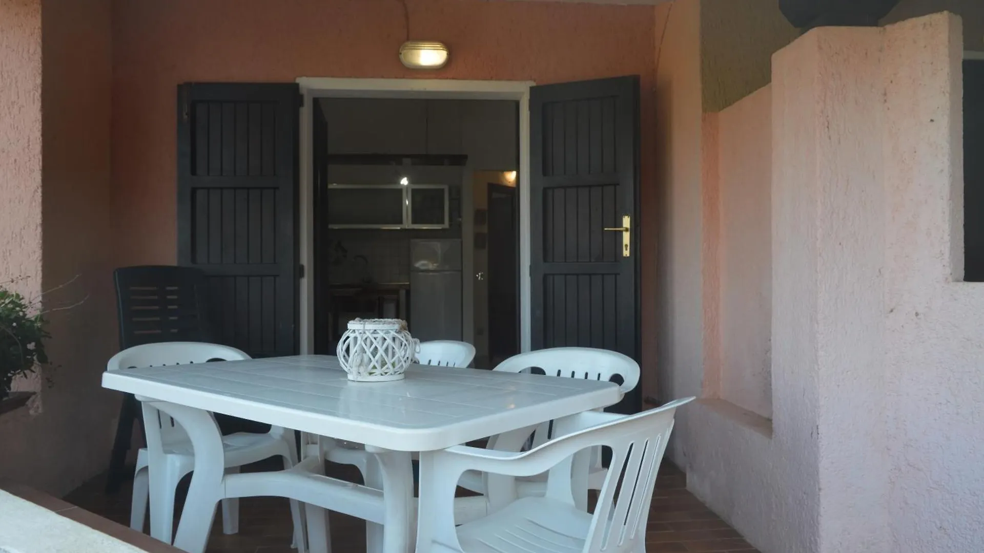 Villa Casa Lentisco Porto Taverna Italien